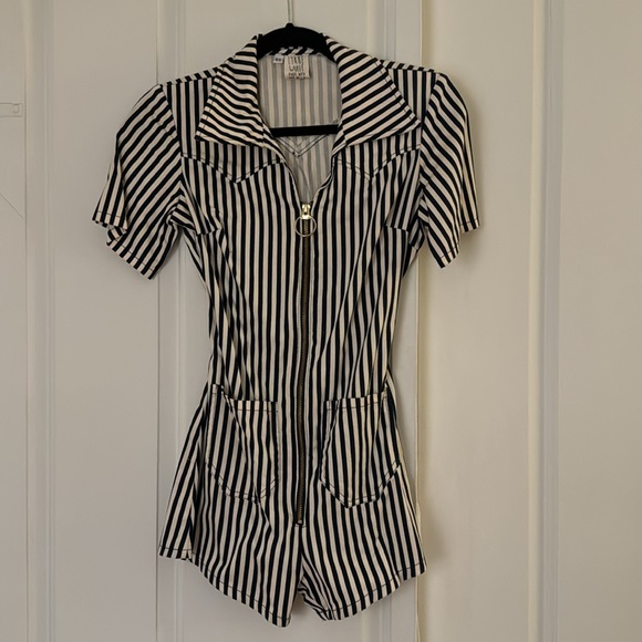 Lykke Wullf Janae shorts jumpsuit striped navy cream summer - Picture 3 of 7